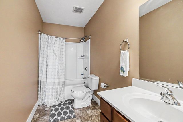 5954 Sable RIdge Drive SE, Kentwood, MI 49508