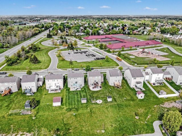 5954 Sable RIdge Drive SE, Kentwood, MI 49508