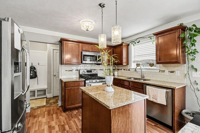 5954 Sable RIdge Drive SE, Kentwood, MI 49508