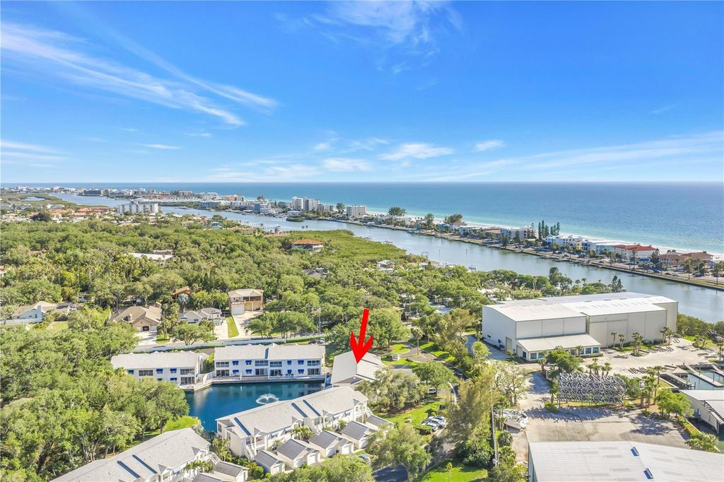 Image 33 of property listing at 11351 SHIPWATCH LANE 1843, Largo, FL 33774