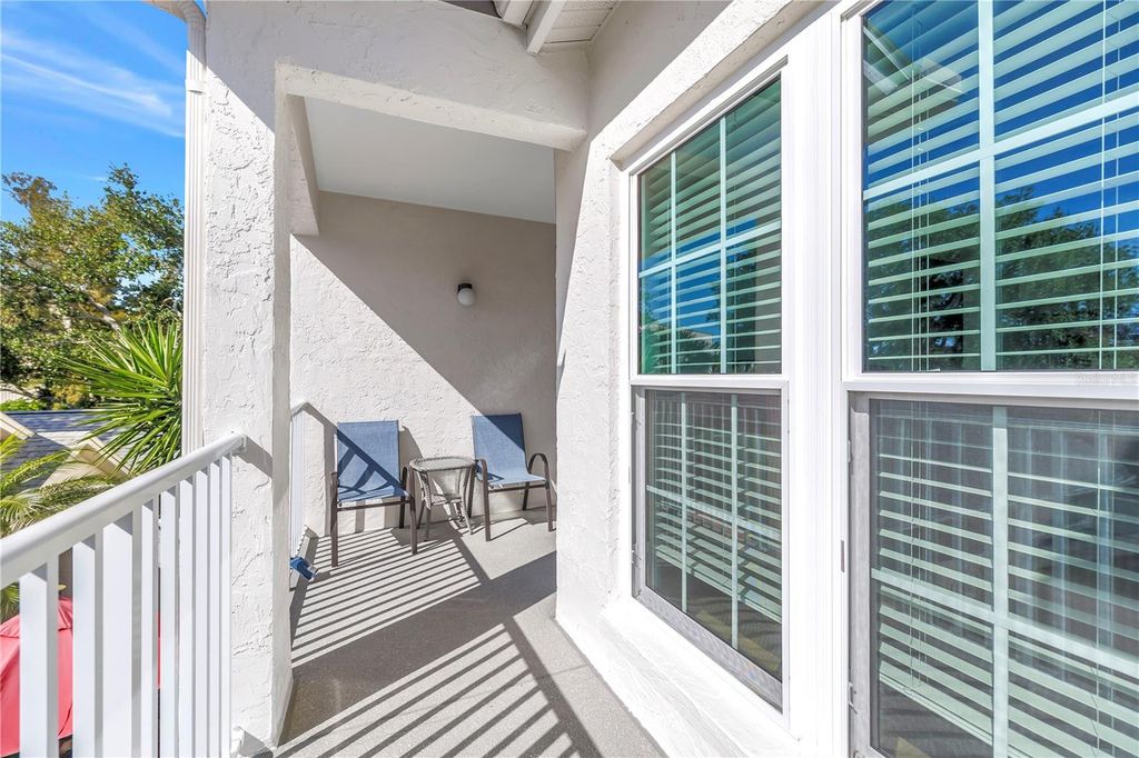 Image 34 of property listing at 11351 SHIPWATCH LANE 1843, Largo, FL 33774