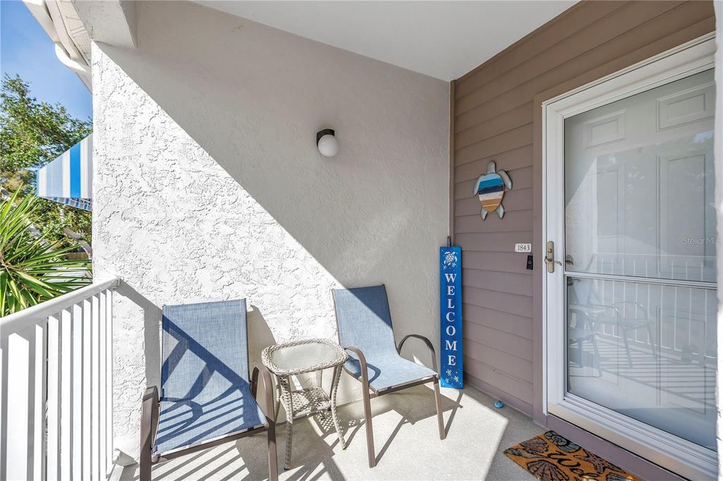 Image 37 of property listing at 11351 SHIPWATCH LANE 1843, Largo, FL 33774