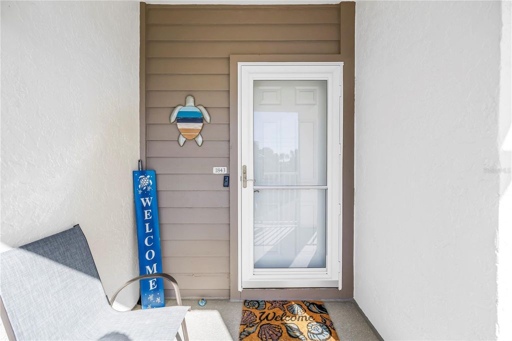 Image 38 of property listing at 11351 SHIPWATCH LANE 1843, Largo, FL 33774