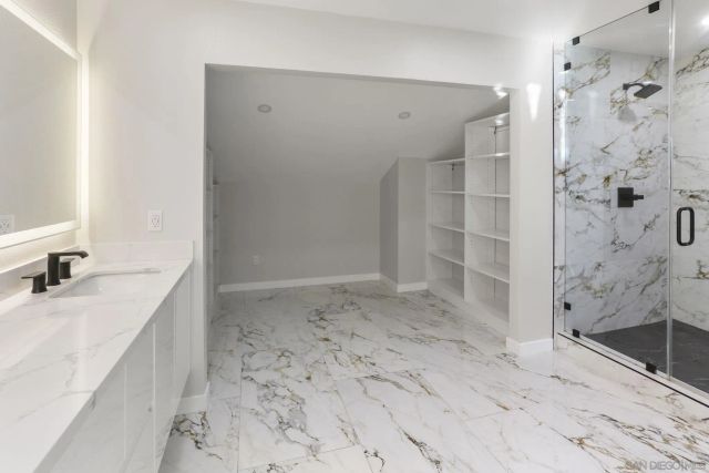 4826 Cannington Dr, San Diego, CA 92117