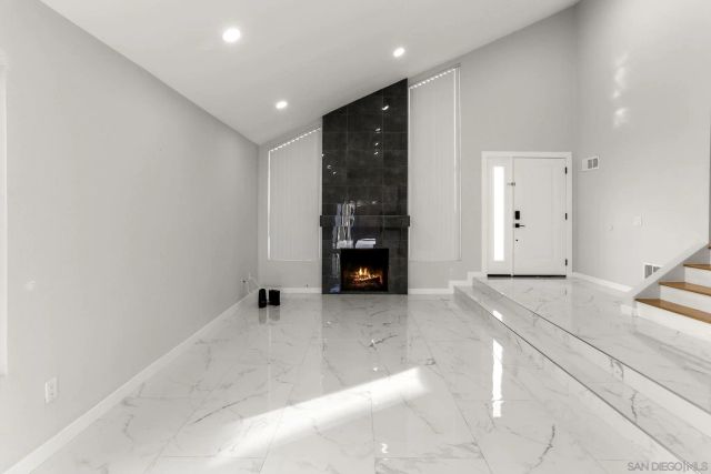 4826 Cannington Dr, San Diego, CA 92117