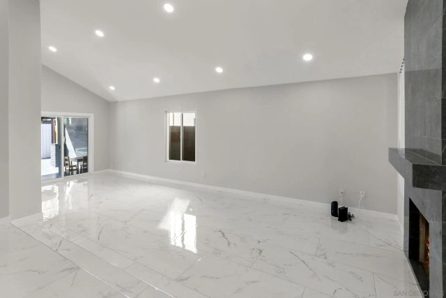 4826 Cannington Dr, San Diego, CA 92117