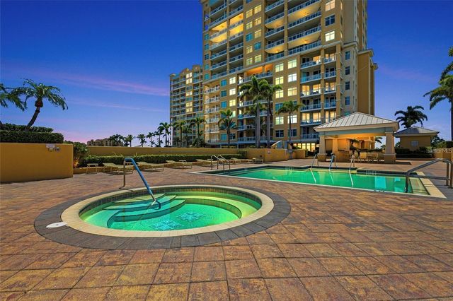 130 RIVIERA DUNES WAY 802, Palmetto, FL 34221