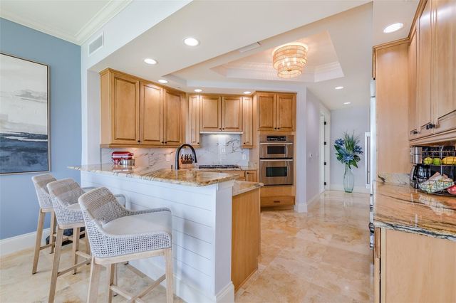 130 RIVIERA DUNES WAY 802, Palmetto, FL 34221