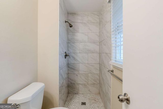 2202 Troutdale Drive, Decatur, GA 30032