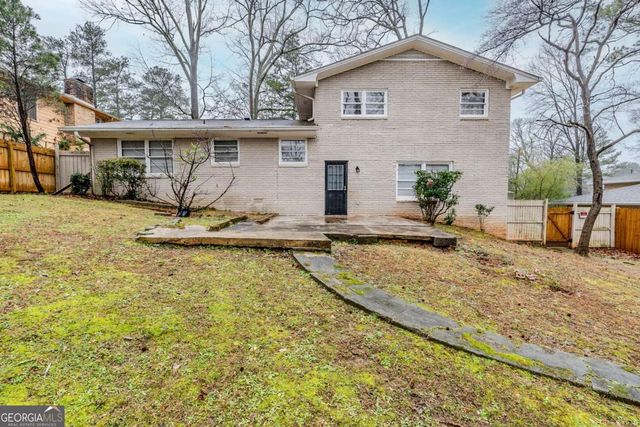 2202 Troutdale Drive, Decatur, GA 30032