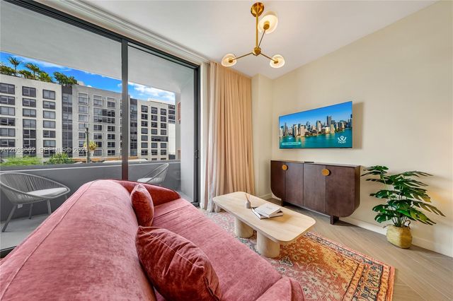 2700 NW 2nd Avenue 244, Miami, FL 33127