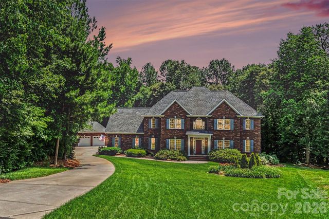 1233 Silver Arrow Court, Fort Mill, SC 29715