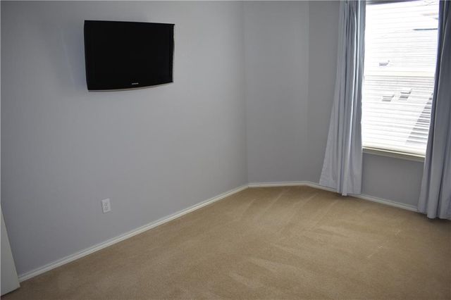 108 Quarry LN, Liberty Hill, TX 78642