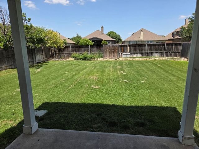 108 Quarry LN, Liberty Hill, TX 78642