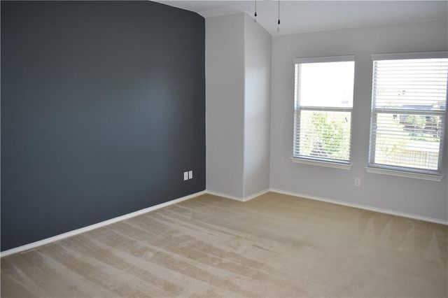 108 Quarry LN, Liberty Hill, TX 78642