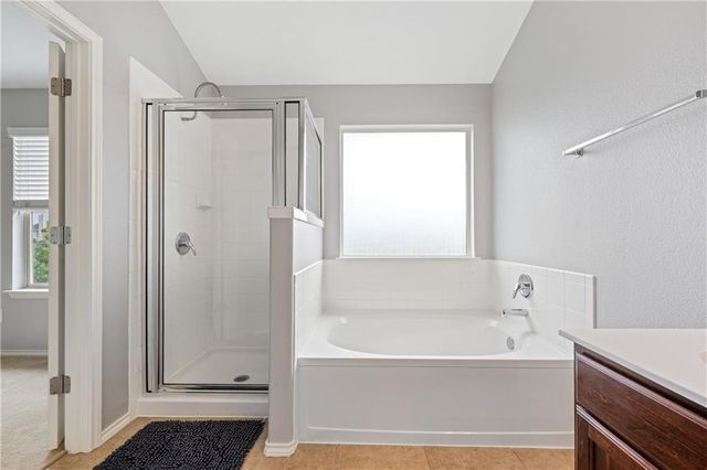 108 Quarry LN, Liberty Hill, TX 78642