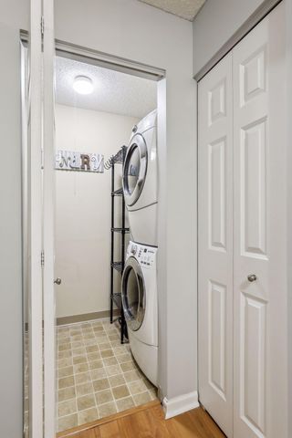 5970 Chasewood Parkway 201, Hopkins, MN 55343