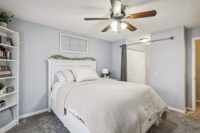 5970 Chasewood Parkway 201, Hopkins, MN 55343