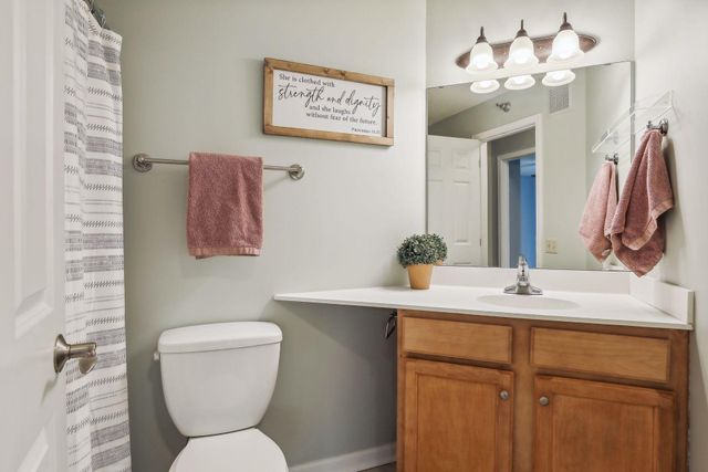 5970 Chasewood Parkway 201, Hopkins, MN 55343