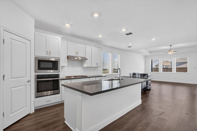 1301 Espada Street, Fort Worth, TX 76052