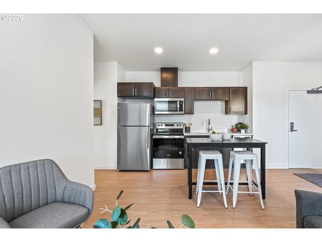 5042 Ne FREMONT St, Portland, OR 97213