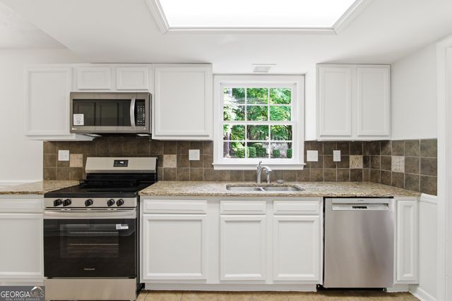 310 Derby Drive, Fayetteville, GA 30215