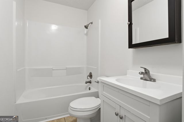 310 Derby Drive, Fayetteville, GA 30215