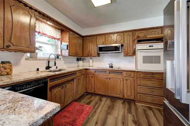 5708 NW 87th Street, Oklahoma City, OK 73132