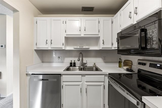 10 Vista Palm Lane 204, Vero Beach, FL 32962