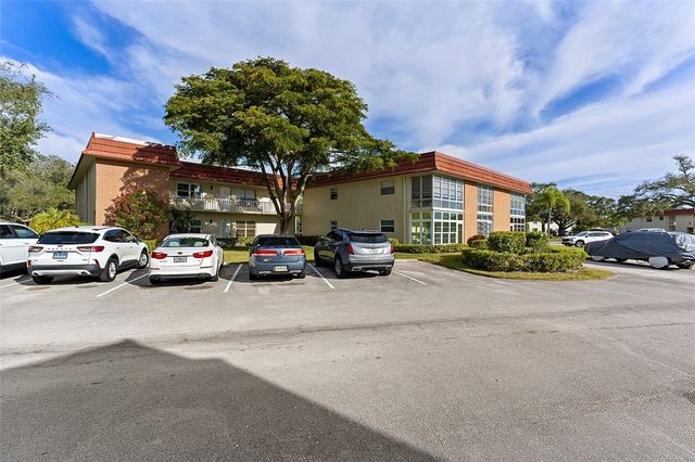 10 Vista Palm Lane 204, Vero Beach, FL 32962