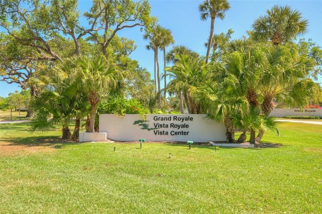 10 Vista Palm Lane 204, Vero Beach, FL 32962
