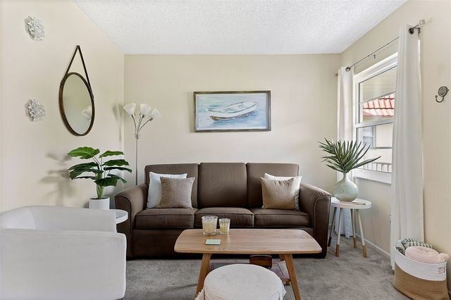 10 Vista Palm Lane 204, Vero Beach, FL 32962