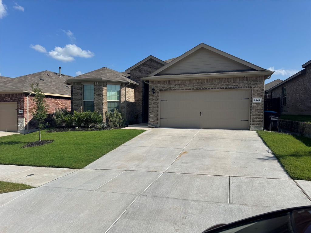 9641 Cherryville Road, Fort Worth, TX 76108