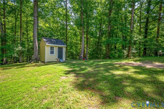 4820 Cedar Cliff Rd, Chester, VA 23831
