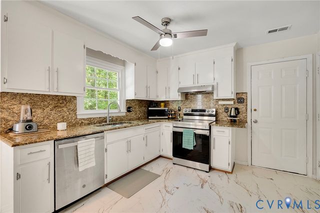 4820 Cedar Cliff Rd, Chester, VA 23831