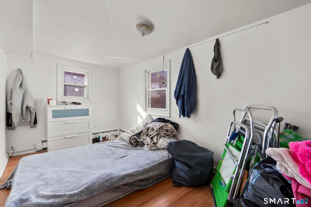 202-204 James Street, Bridgeport, CT 06604