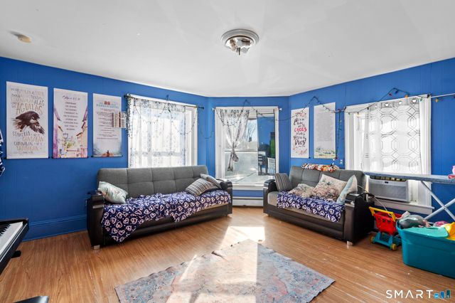 202-204 James Street, Bridgeport, CT 06604