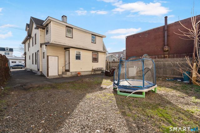 202-204 James Street, Bridgeport, CT 06604