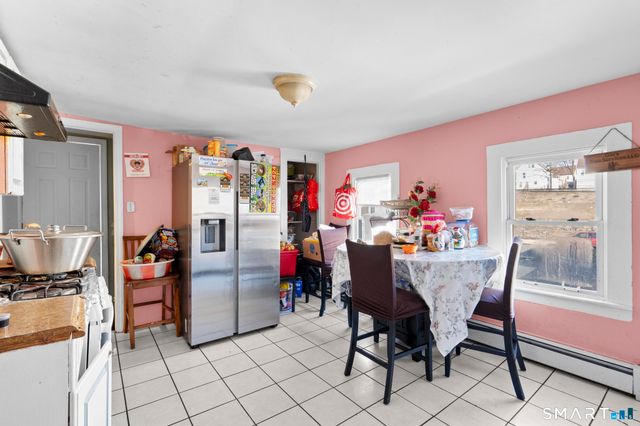 202-204 James Street, Bridgeport, CT 06604