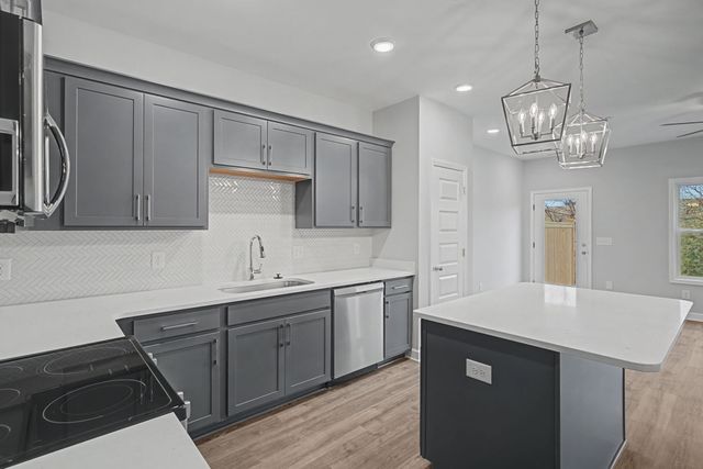 462 Bishop Blvd, Gallatin, TN 37066