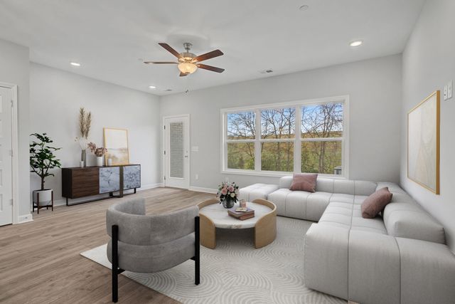 462 Bishop Blvd, Gallatin, TN 37066