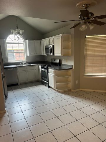 206 Linda Street, Aubrey, TX 76227