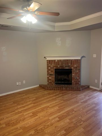 206 Linda Street, Aubrey, TX 76227