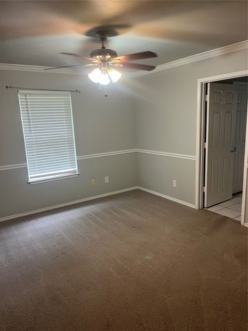 206 Linda Street, Aubrey, TX 76227