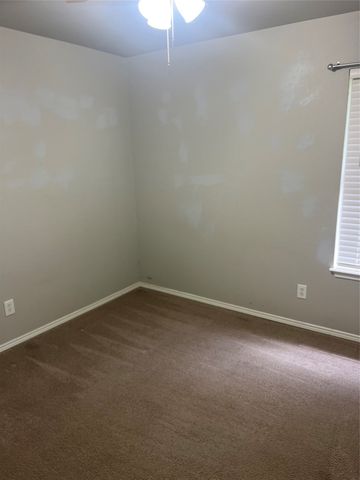 206 Linda Street, Aubrey, TX 76227