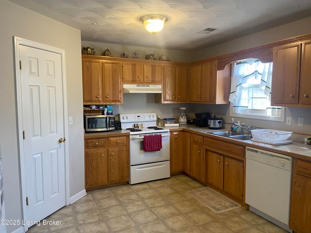 113 Cumberland Ct, Bardstown, KY 40004
