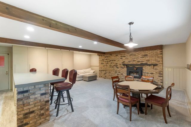 2802 Cottage Row Road, Cedar Falls, IA 50613