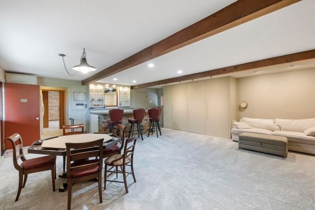 2802 Cottage Row Road, Cedar Falls, IA 50613