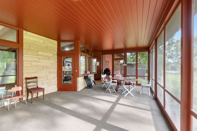 2802 Cottage Row Road, Cedar Falls, IA 50613