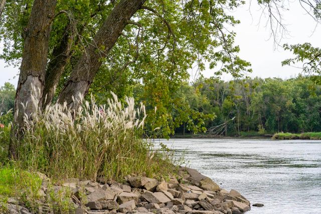 2802 Cottage Row Road, Cedar Falls, IA 50613